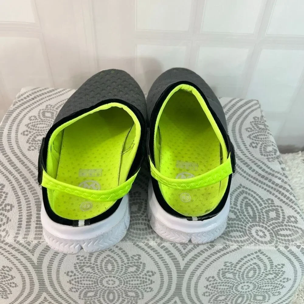 🔥🔥 5/$25 sale 🔥🔥 Gray Green Mesh Lightweight Outdoor Beach Garden Clogs Sandals